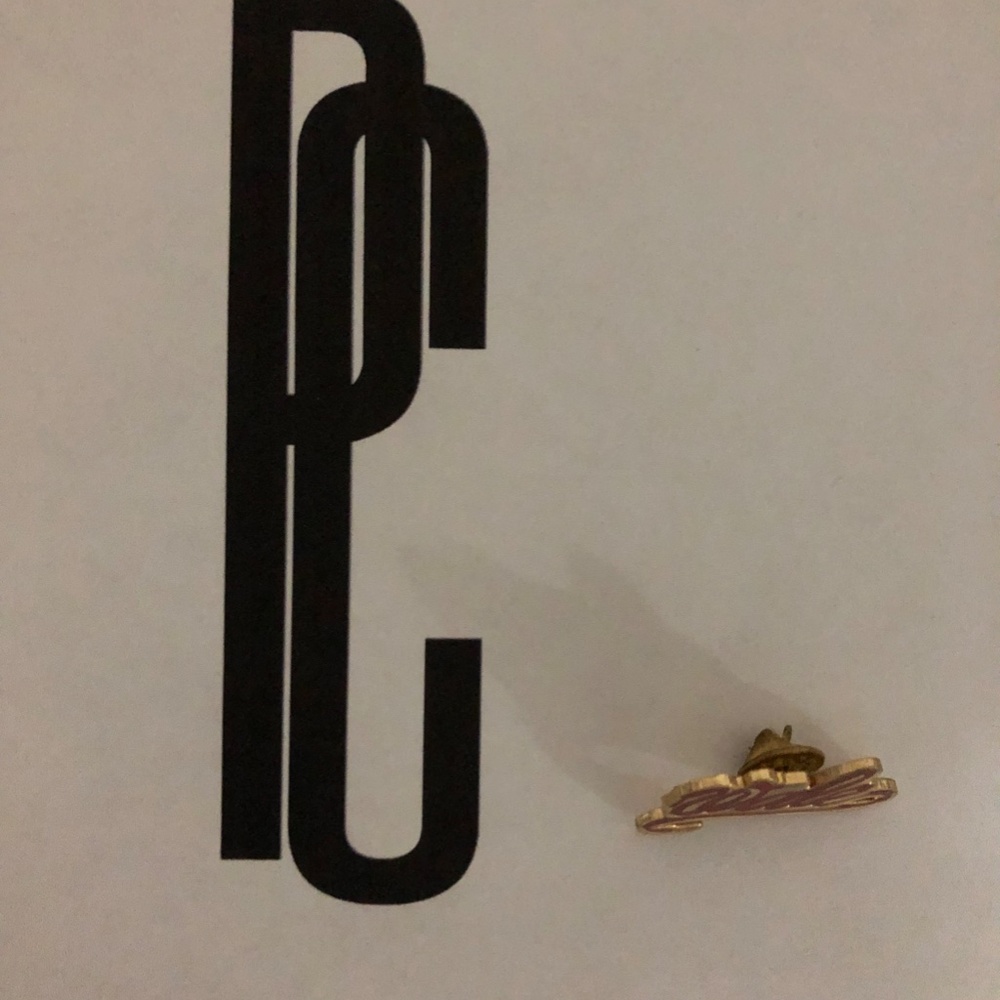 Wale Pin - Picture 3 of 4